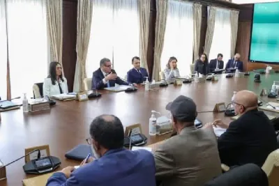 جولة أبريل من الحوار الاجتماعي.. المركزيات النقابية تؤكد على ضرورة الاستجابة لمطالبها المختلفة لفائدة شغيلة القطاعين العام والخاص