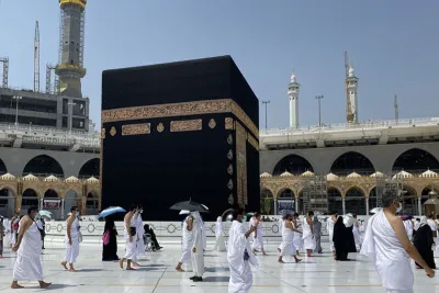 اللجنة الملكية للحج : الاطلاع على التدابير المتخذة بشأن الحج برسم موسم 1443