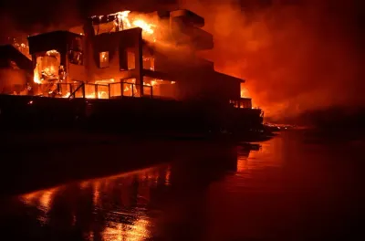 حرائق لوس أنجليس.. خمسة قتلى على الأقل، وهوليود تحت التهديد