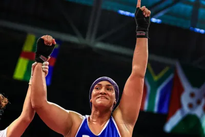 خديجة المرضي تعبر لنهائي الاقصائيات الاولمبية الافريقية في الملاكمة المؤهلة لأولمبياد باريس