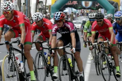 حضور بارز للفريق الوطني في طواف رواندا الدولي للدراجات