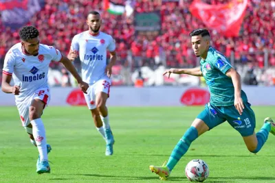 ديربي البيضاء قمة كروية تعد بالإثارة والتشويق