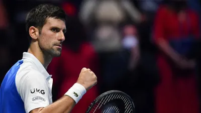 بطولة ويمبلدون لكرة المضرب: ديوكوفيتش يتأهل لنصف النهائي بعد انسحاب دي مينور بسبب الإصابة