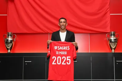 دي ماريا يجدد عقده مع بنفيكا البرتغالي حتى 2025