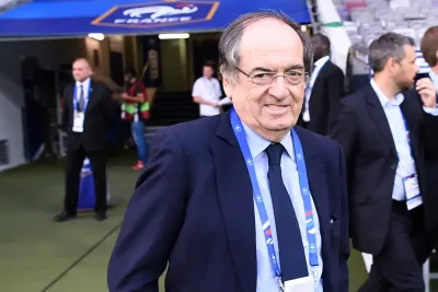 إقالة رئيس الاتحاد الفرنسي لكرة القدم نويل لوغريت