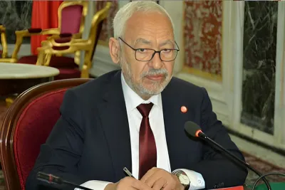 الرفع من العقوبة السجنية لرئيس النهضة التونسية راشد الغنوشي إلى 15 شهرا