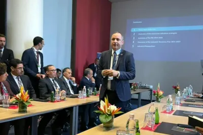 منتدى الرؤساء التنفيذيين في إفريقيا : السيد رياض مزور يسلط الضوء على فرص الاستثمار بالمغرب