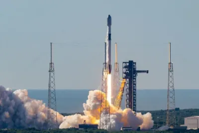 "سبيس إكس" تطلق مجموعة جديدة من أقمار "ستارلينك" إلى الفضاء