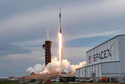 "سبيس إكس" تعلن نجاح الرحلة التجريبية العاشرة لصاروخ "ستارشيب"