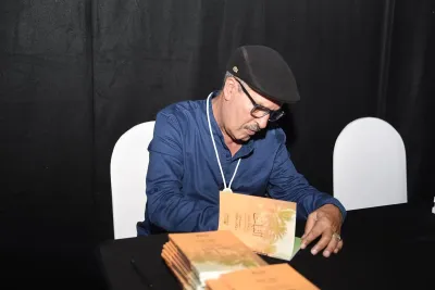 مركز أبوظبي للغة العربية يختار الباحث المغربي سعيد يقطين ضمن عن أعضاء اللجنة العليا لجائزة سرد الذهب 2024