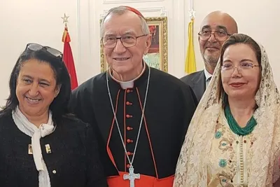 الكاتب العام للكرسي الرسولي بالفاتيكان يسلط الضوء على جهود جلالة الملك من أجل تعزيز الحوار بين الأديان