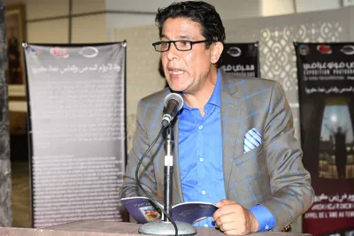 "طعنات في ظهر الهواء" .. تجربة شعرية فريدة لمحمد بلمو