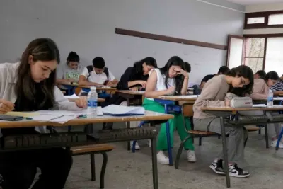الدورة العادية للامتحان الوطني الموحد لنيل شهادة البكالوريا مرت في أجواء "جيدة وإيجابية" (وزارة)
