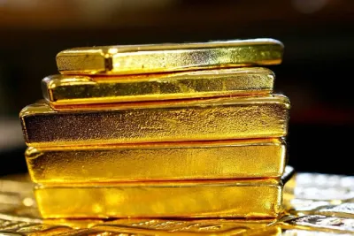 الذهب يواصل ارتفاعه الكبير متجاوزا 5200 دولار للمرة الأولى