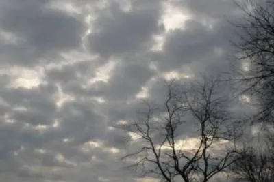 تساقطات ثلجية وأمطار قوية أحيانا رعدية وهبات رياح قوية مرتقبة من الإثنين إلى الأربعاء بعدد من مناطق المملكة (نشرة إنذارية)