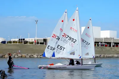 طنجة.. مضيق البوغاز يحتضن بطولة العالم للشراع من صنف ايلكا