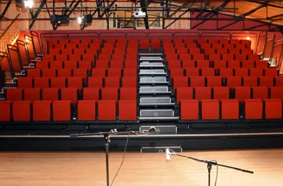 طنجة .. مسرح رياض السلطان يفتتح الموسم الجديد ببرمجة متجددة تنبض بالشغف والإبداع