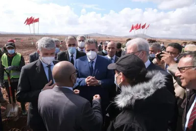 عزيز أخنوش ومحمد صديقي يشرفان على إطلاق مشروعين فلاحيين بإقليم الرحامنة