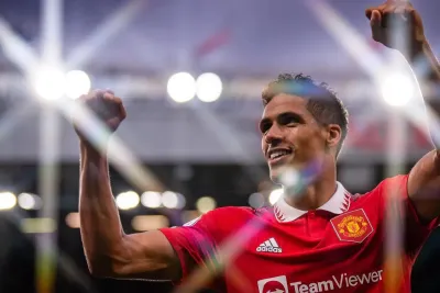 الفرنسي فاران يغادر مانشستر يونايتد مع نهاية الموسم