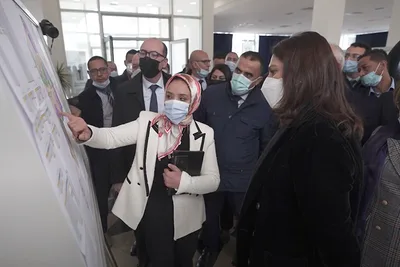 السيدة فاطمة الزهراء المنصوري تقوم بزيارة ميدانية للمدينة الجديدة الشرافات