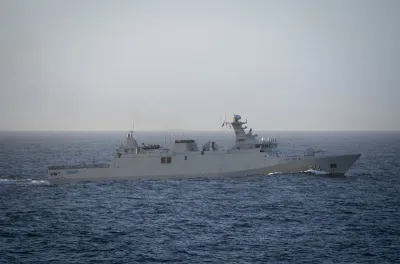 فرقاطة تابعة للبحرية الملكية تقدم المساعدة لـ 67 مرشحا للهجرة غير النظامية من إفريقيا جنوب الصحراء (بلاغ)