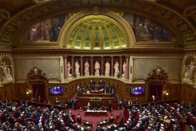 نظام التقاعد في فرنسا.. مجلس الشيوخ يصادق على مشروع القانون