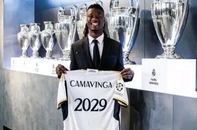 كامافينغا يمدد عقده مع ريال مدريد حتى 2029