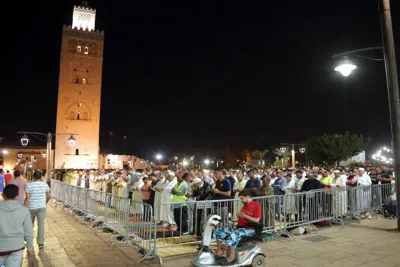 مراكش : المصلون يقبلون بكثافة على أداء صلاة التروايح بمسجد الكتبية في أجواء روحانية ملؤها الطمأنينة