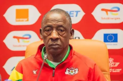 كرة القدم.. إقالة براما تراوري مدرب بوركينا فاسو