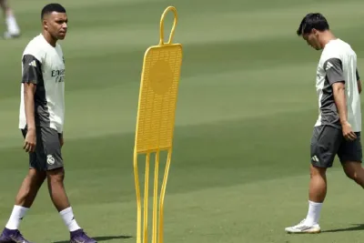 كرة القدم.. مبابي يتقدم بشكوى "مضايقة أخلاقية" ضد باريس سان جرمان