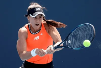 كرة المضرب.. سرقة كأس دورة كليفلاند من غرفة فندق الرومانية كيرستيا