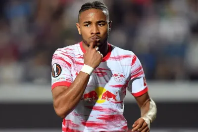 بطولة إيطاليا لكرة القدم.. نكونكو يغادر تشلسي للالتحاق بميلان