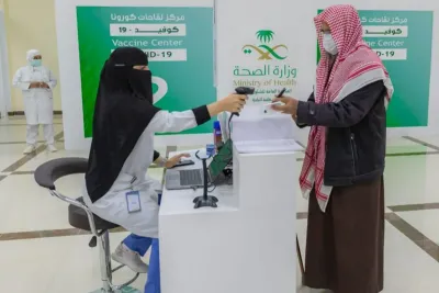 السعودية : إجباربية الجرعة التنشيطية لدخول المنشآت العامة