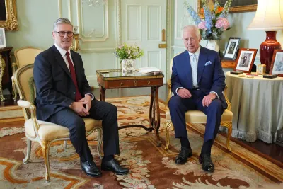 زعيم حزب العمال كير ستارمر يصبح رئيس وزراء المملكة المتحدة