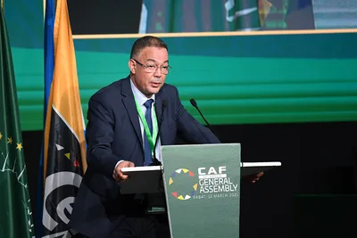 كأس إفريقيا : فوزي لقجع في الكامرون لمؤازرة المنتخب المغربي