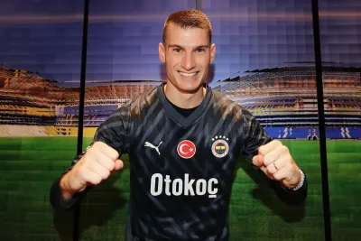 فنربهتشة التركي يتعاقد مع الحارس الكرواتي ليفاكوفيتش