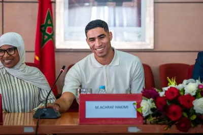 مؤسسة أشرف حكيمي وأكاديمية التربية والتكوين لجهة الدار البيضاء سطات يوقعان اتفاقية لدعم التمدرس