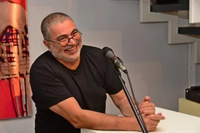 ماحي بينبين: الكتاب والأدباء الأفارقة مؤهلون أكثر من غيرهم للتفكير في مستقبل القارة