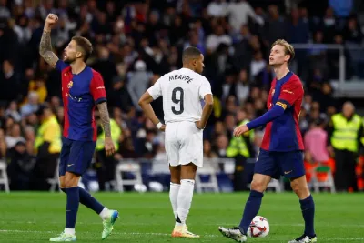 مباراة الكلاسيكو : فوز فريق برشلونة على ريال مدريد ضمن منافسات الجولة الـ35 من الدوري الإسباني