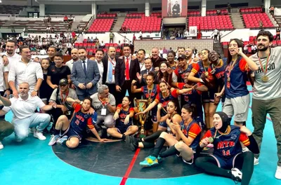 مجد طنجة للسيدات يتوج بكأس العرش على حساب إثري الريف الناظوري