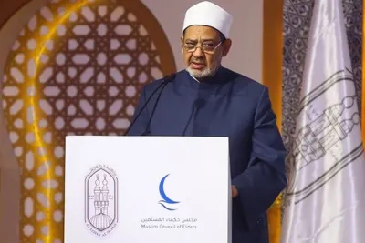 مجلس حكماء المسلمين يدين حرق متطرفين في السويد لنسخ من القرآن الكريم