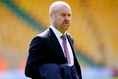 شون دايك يودع نادي بيرنلي بعد 10 سنوات من التدريب