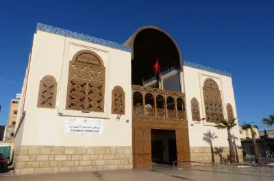 مركب الصناعة التقليدية بالداخلة .. فضاء سوسيو-اقتصادي وثقافي يتوهج في ليالي رمضان