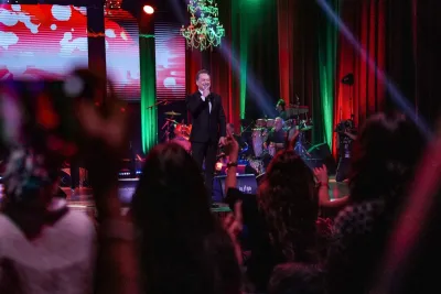 مروان خوري يسافر بجمهور مهرجان موازين إلى عوالم شاعرية