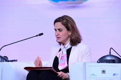 السيدة غيثة مزور تبرز دور الرقمنة في مواكبة إصلاح الحماية الاجتماعية