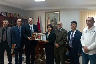 وفد صيني يبحث مع مسؤولي جماعة تطوان سبل إرساء تعاون ثقافي