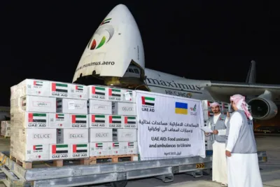 الامارات ترسل 50 طنا من المساعدات الغذائية إلى اللاجئين الأوكرانيين