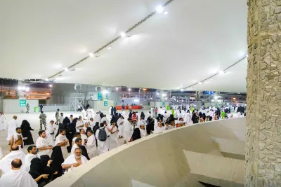 ضيوف الرحمان يتوافدون على مشعر منى لقضاء أيام التشريق