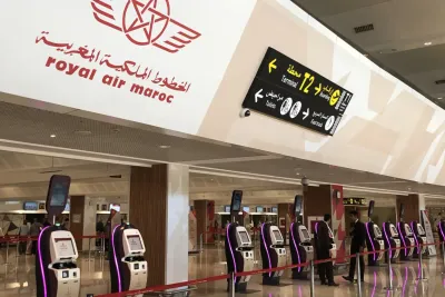مطار محمد الخامس يستقبل طائرتين تقلان 320 مواطنا مغربيا عائدين من أوكرانيا