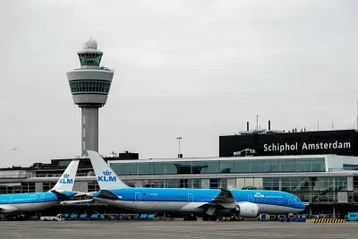 هولندا: مطار أمستردام يعتزم حظر الرحلات الليلية والطائرات الخاصة